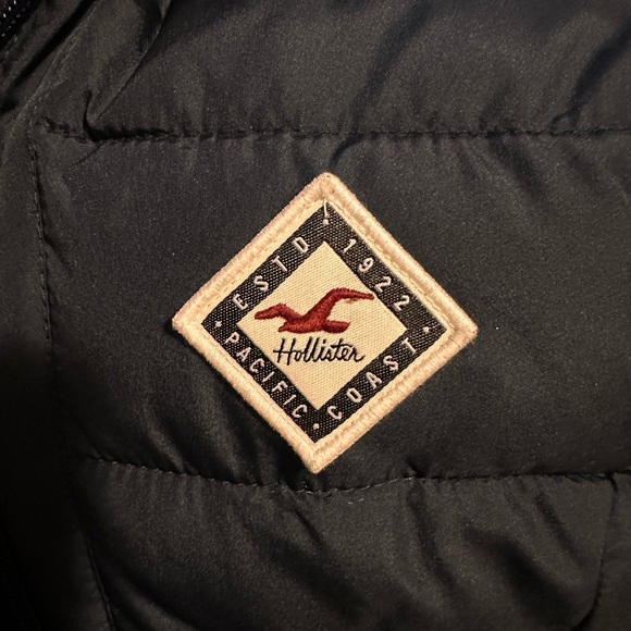 Sherpa lined vest - Picture 8 of 11